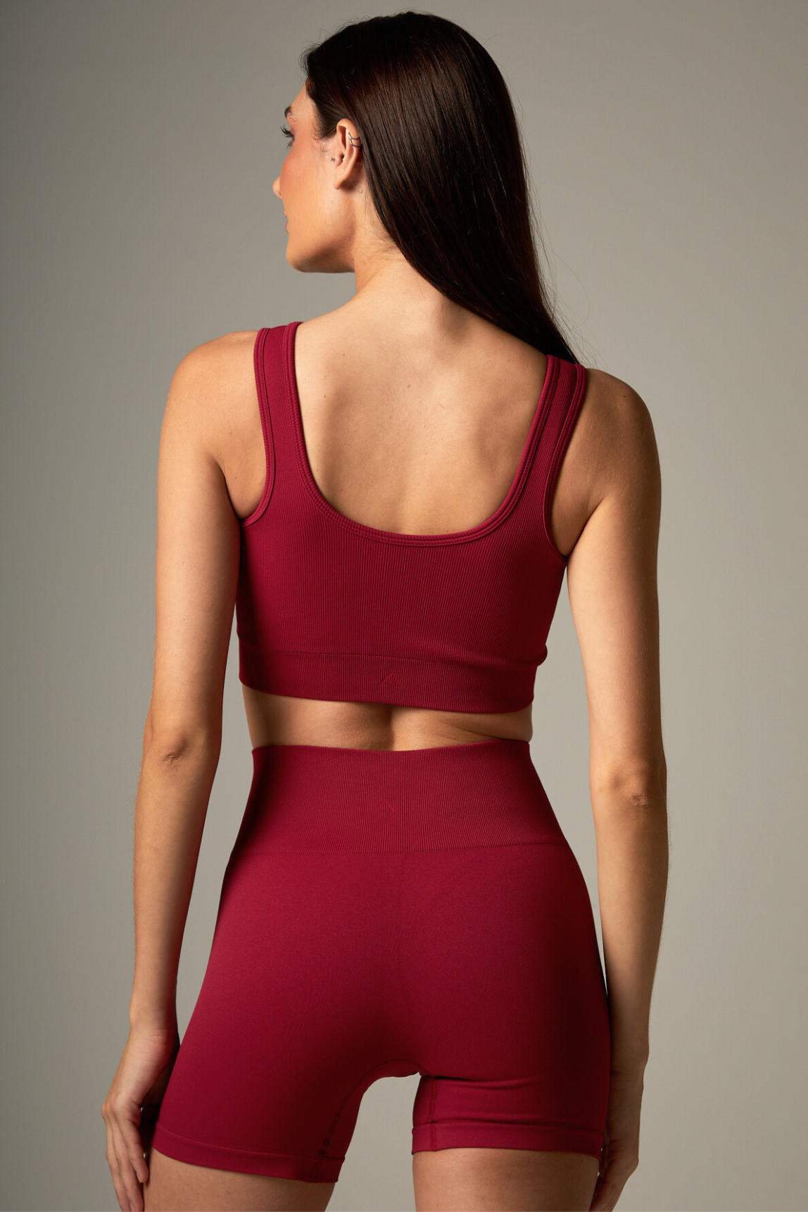 Top Outsider Seamless Cayena