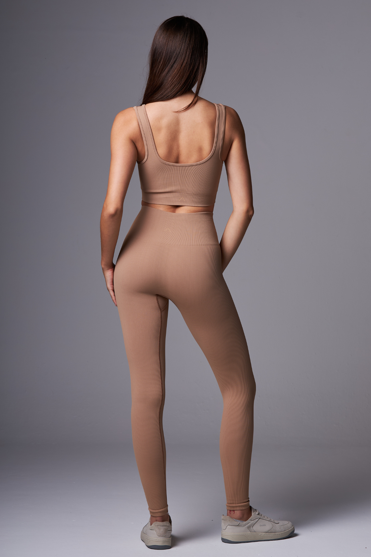 Top Outsider Seamless Amphora