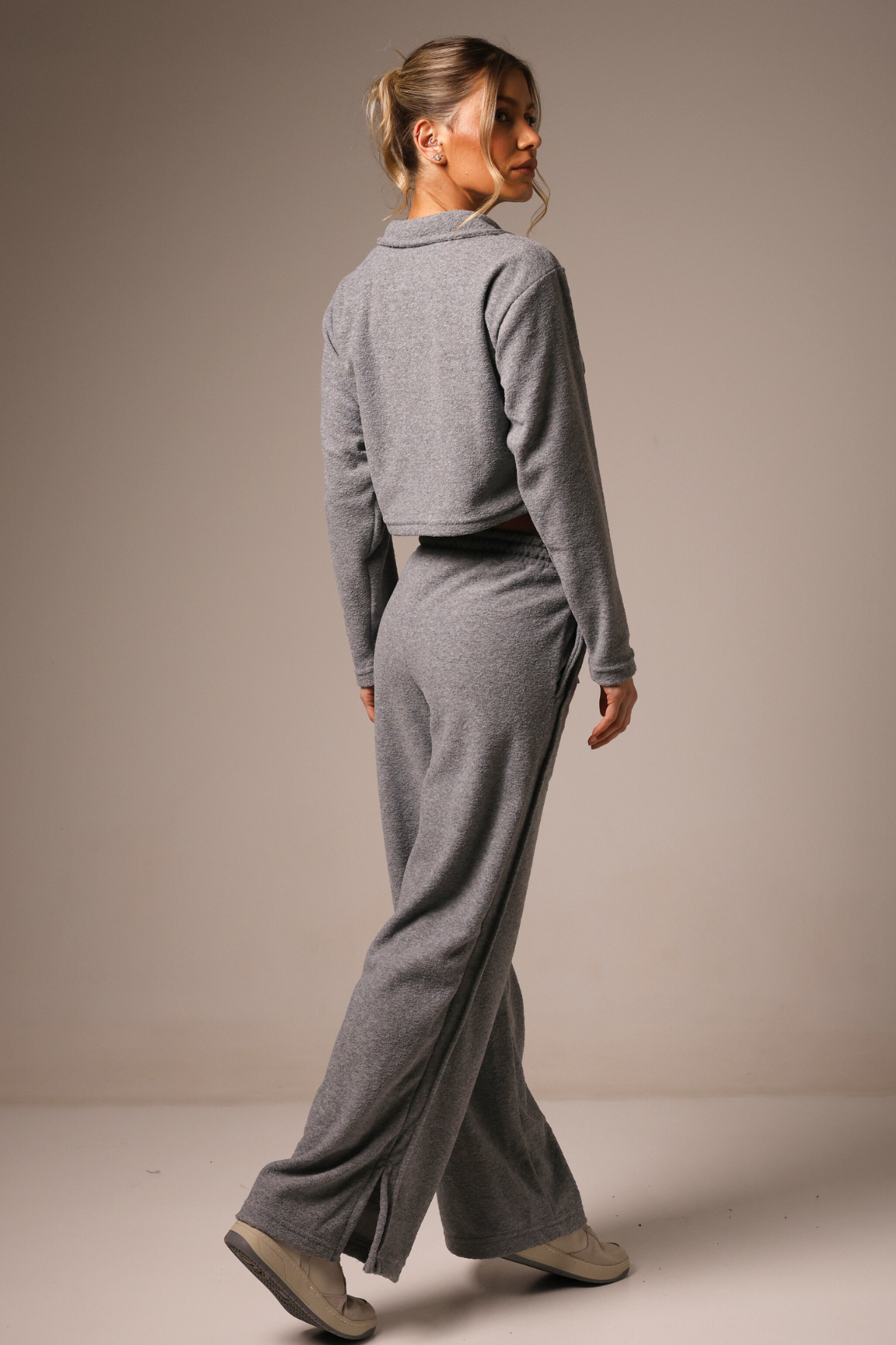 Long Sleeve Cropped Boucle Grey