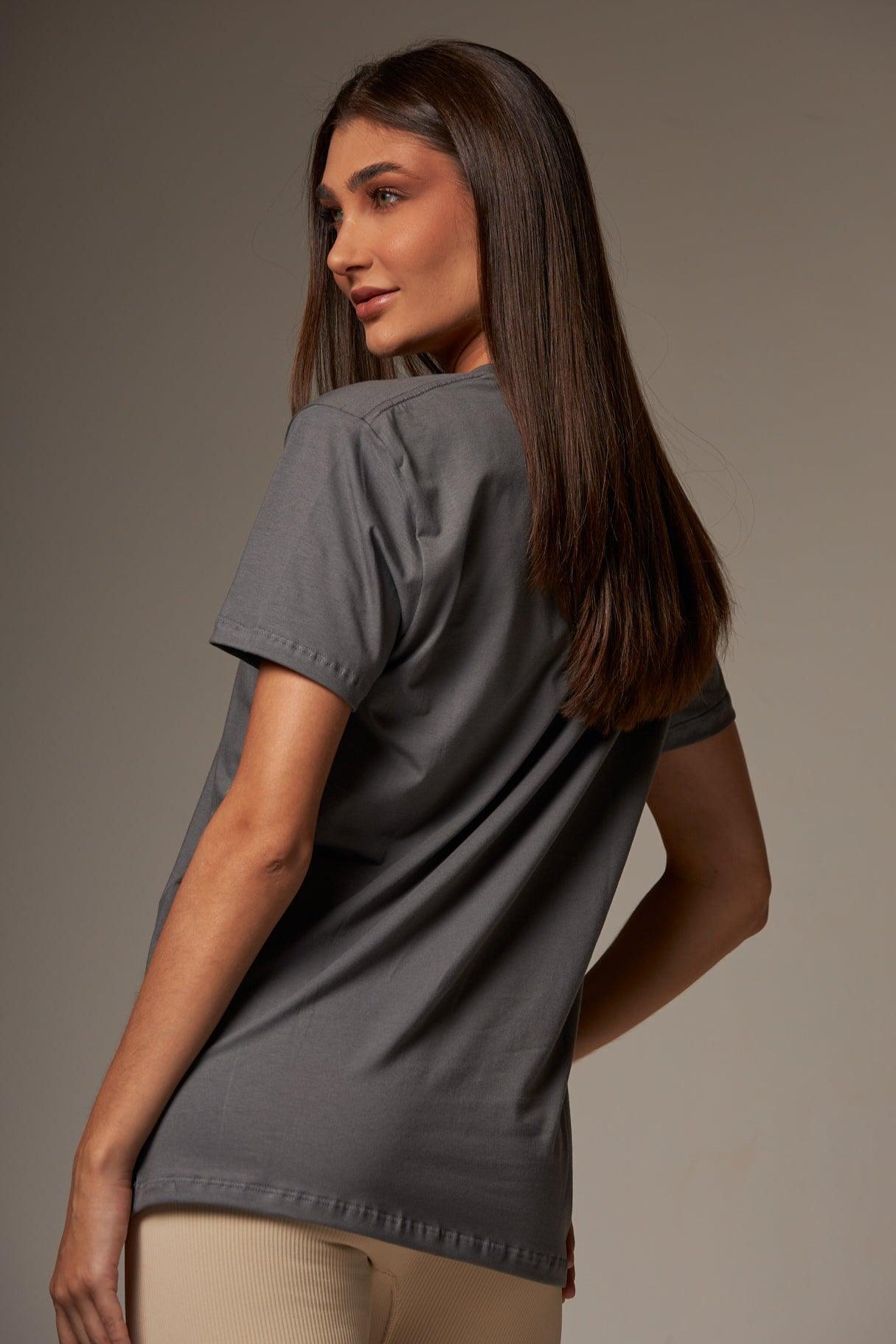 T-shirt Básica Essential Grey Lead - chasebrasil.com