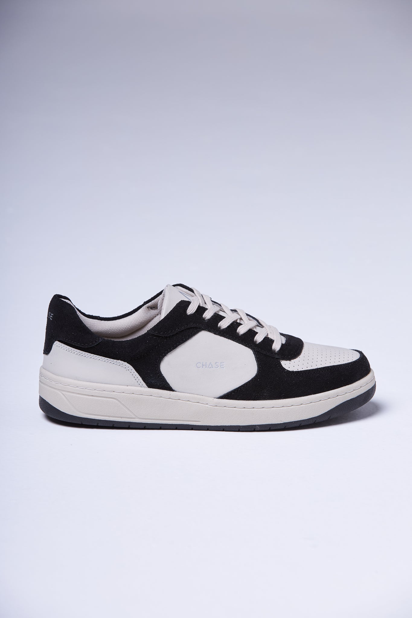 Chase Sneakers One Black