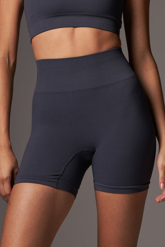 Short Outsider Seamless Chumbo