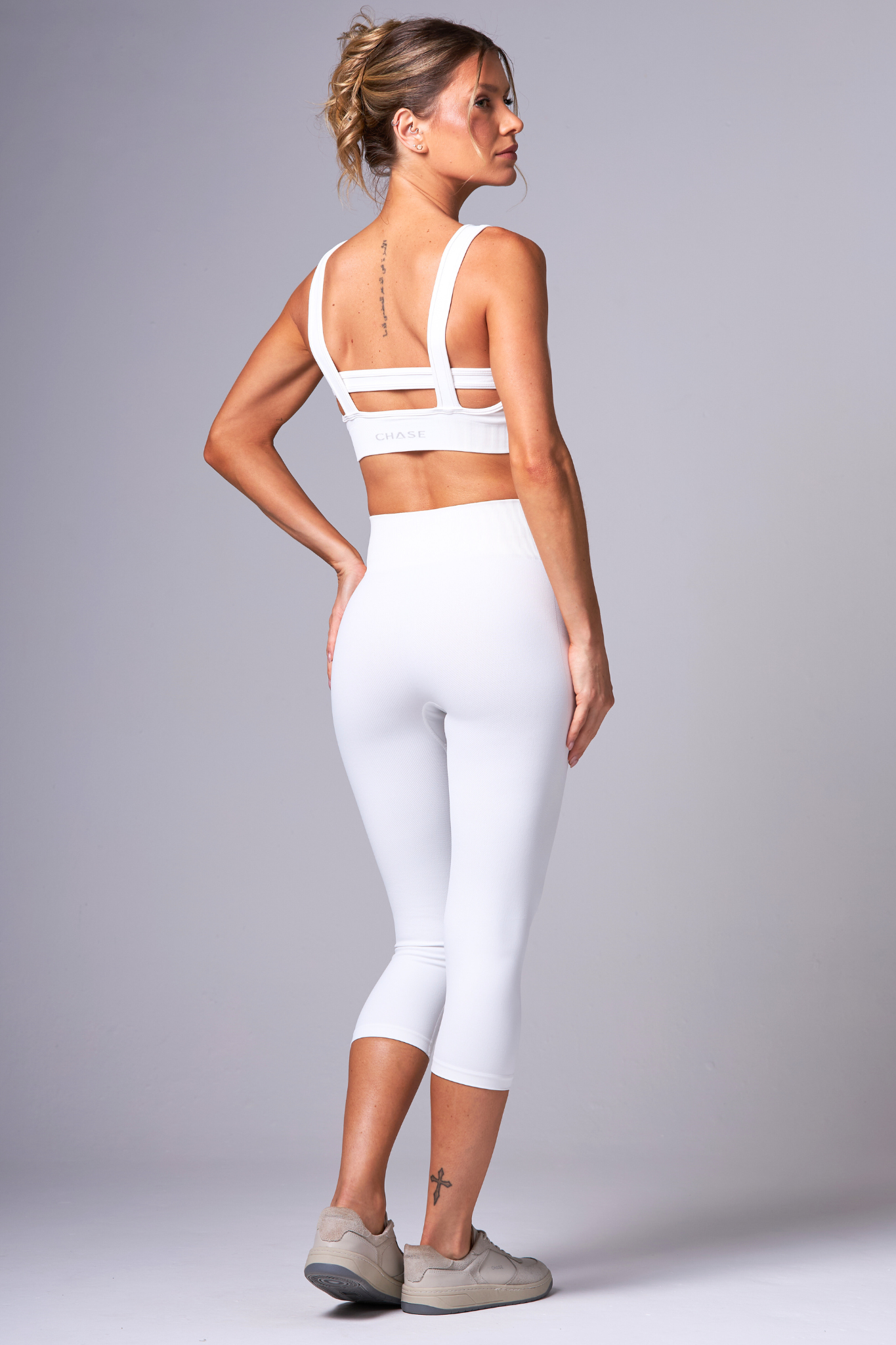 Top Brawny Seamless Snow