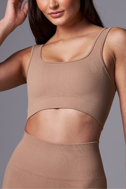 Top Outsider Seamless Amphora