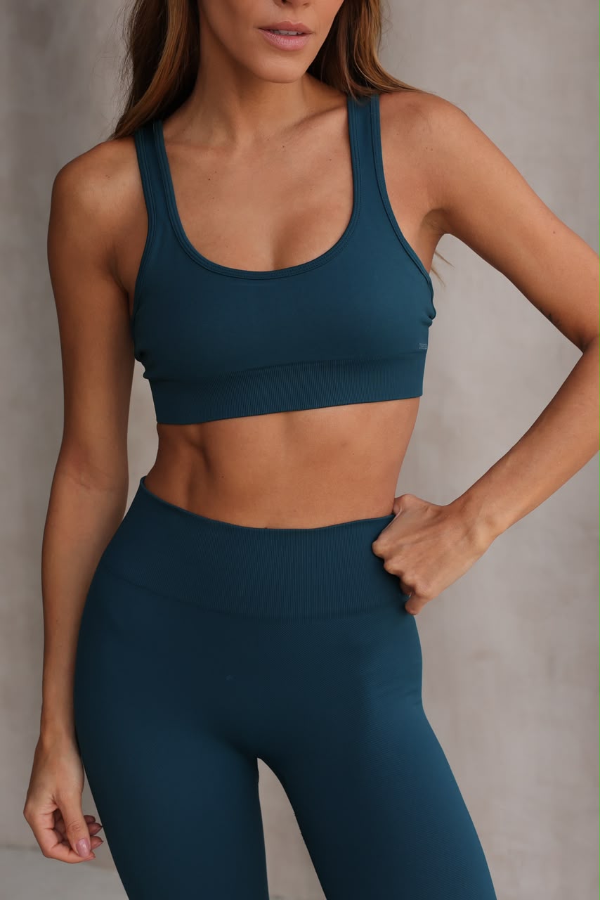 Top Brawny Seamless Dark Sea