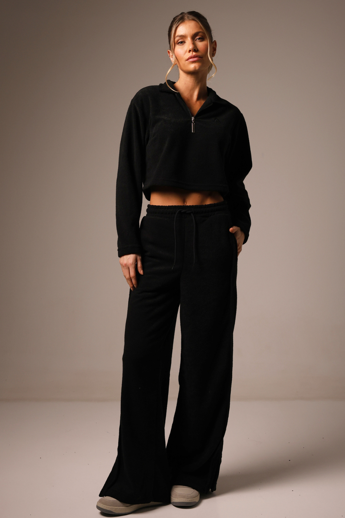 Long Sleeve Cropped Boucle Black