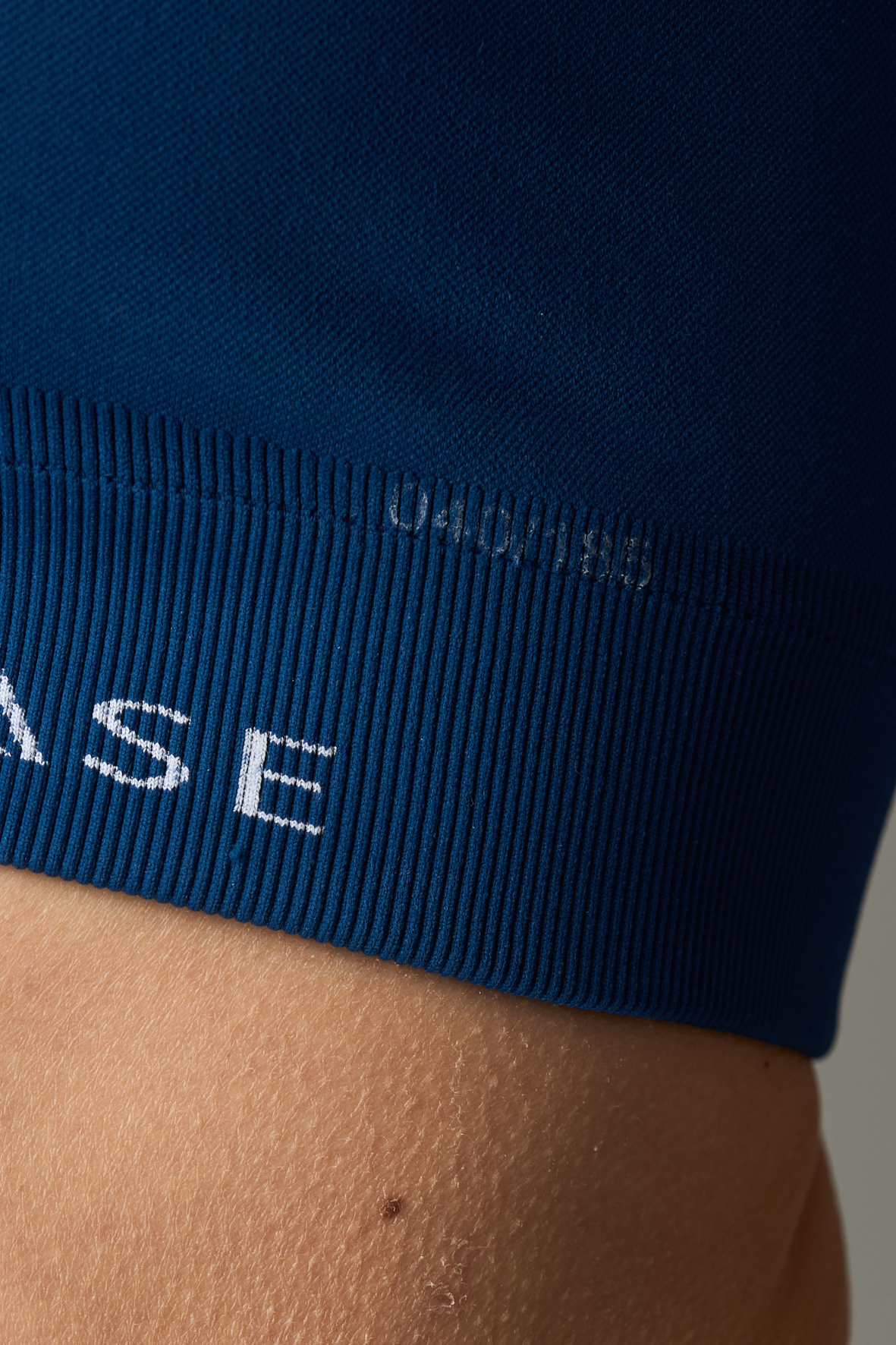 Top Pure Seamless Poseidon