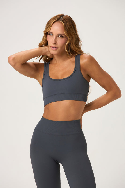 Top Brawny Seamless Magnet
