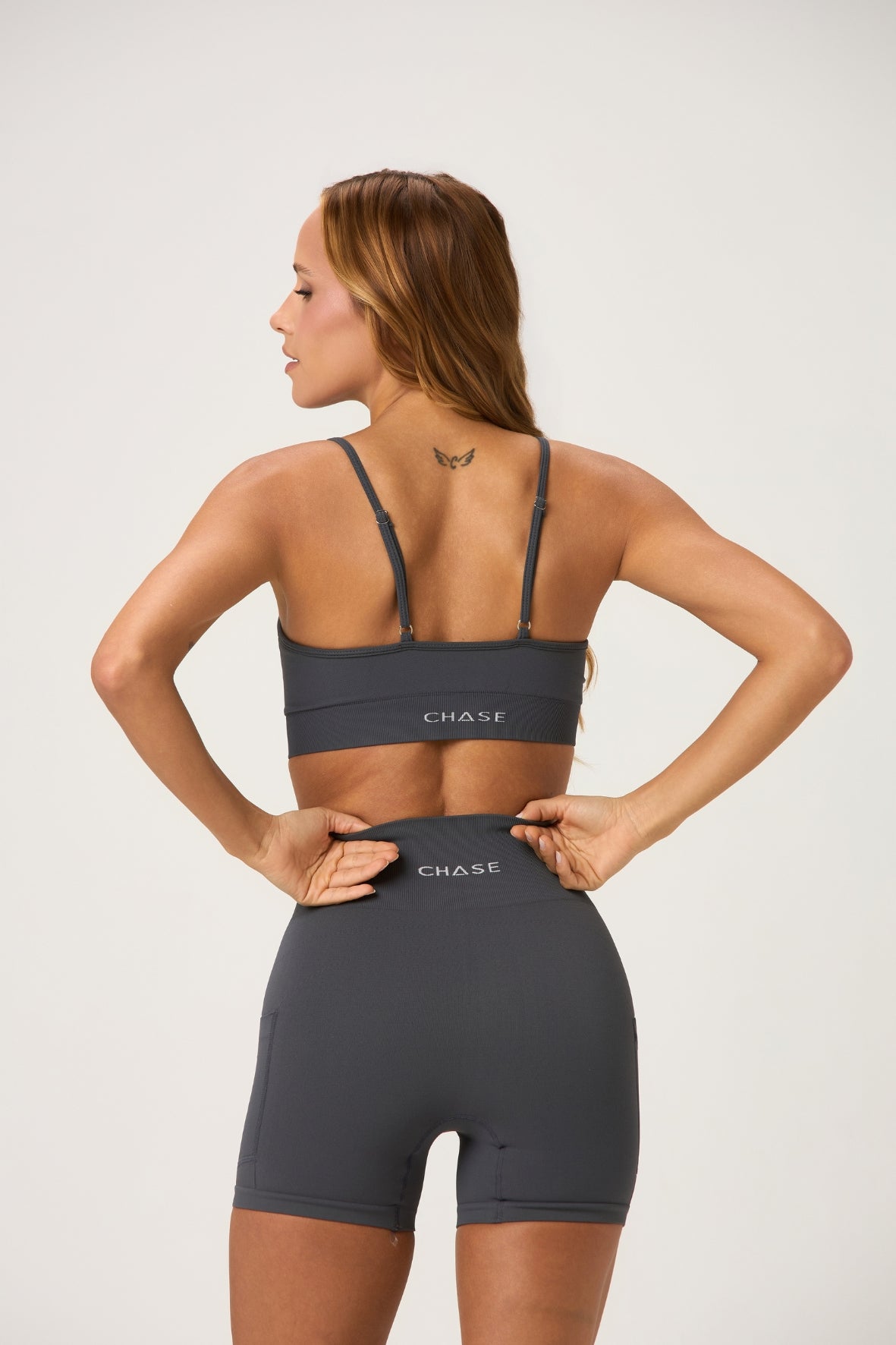 Short Jockey Seamless Magnet